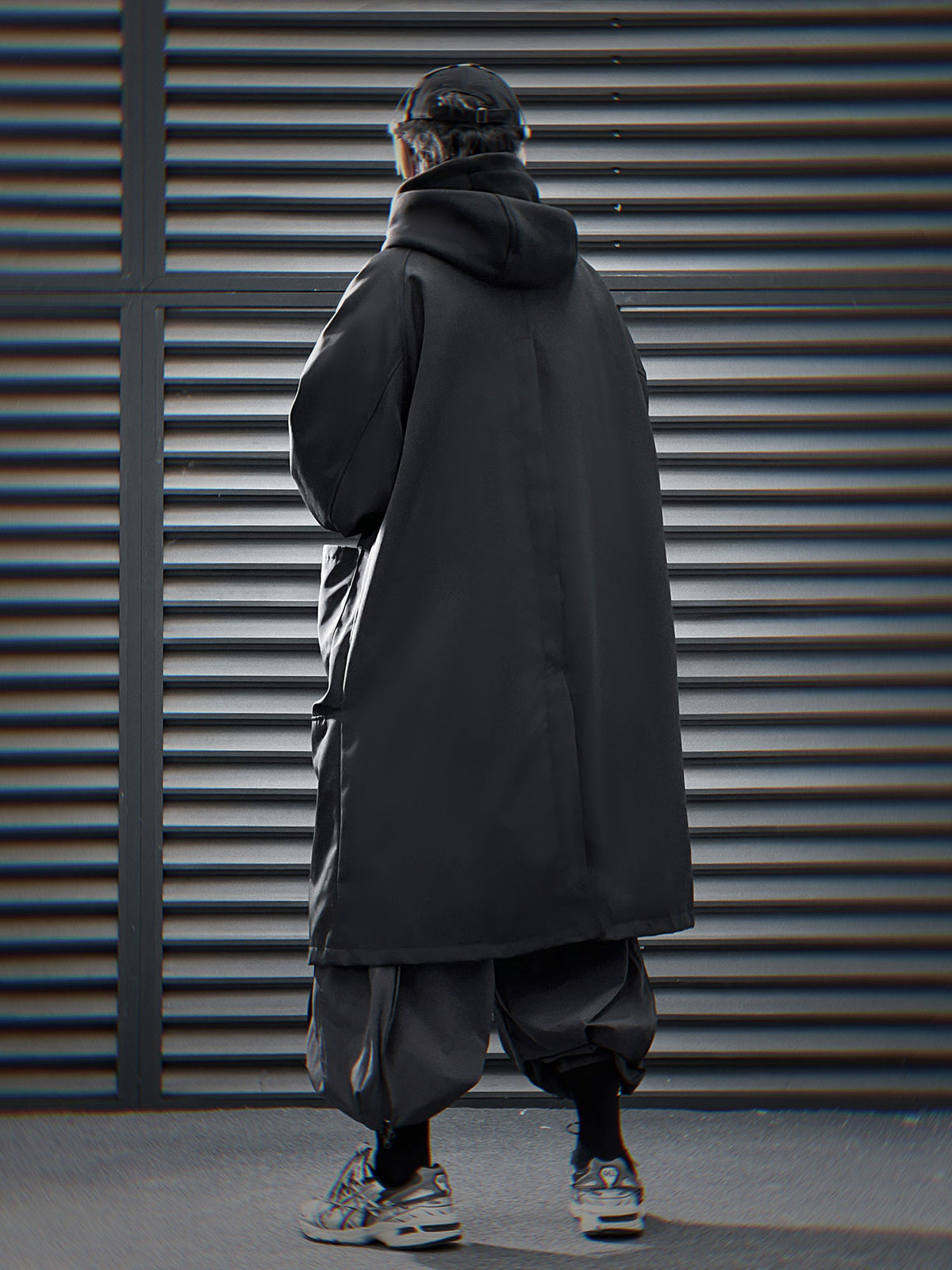 HiJ36 Black Urban Trench Coat